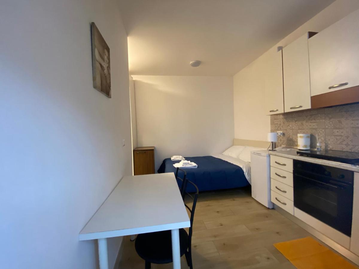 Апартаменти Mini Loft - Bari Centro - A Due Passi Dal Mare Екстер'єр фото