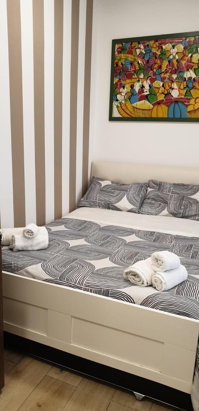 Апартаменти Mini Loft - Bari Centro - A Due Passi Dal Mare Екстер'єр фото
