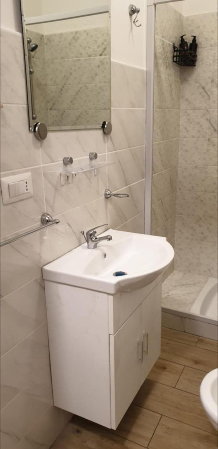 Апартаменти Mini Loft - Bari Centro - A Due Passi Dal Mare Екстер'єр фото